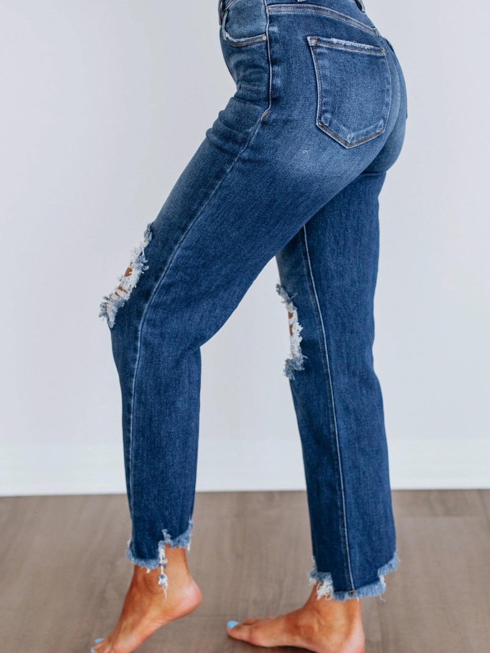 Women's Distressed Cropped Jeans in Medium Blue Wash - Picture 2 of 11